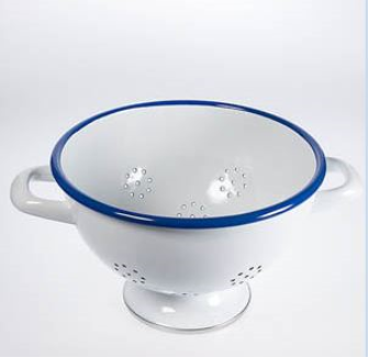 Emaille weiss mit blauem Rand Sieb D 22cm