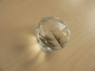 Kristallglas Kugel 20mm Dreieck-Facetten